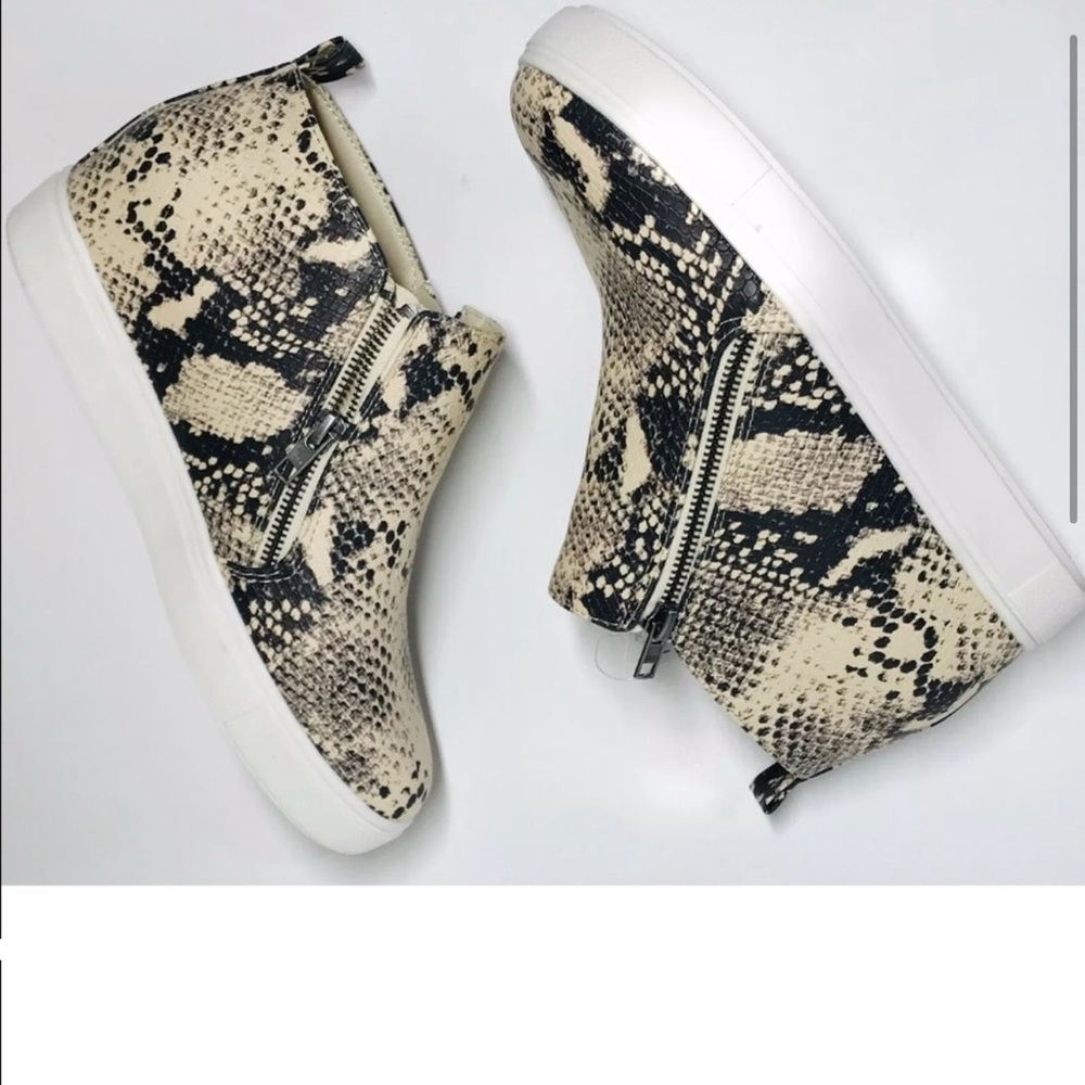 Hidden heel Wedges sneakers low top platform Shoes